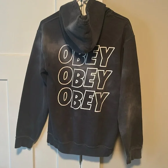 OBEY HOODIE - Picture 3 of 3